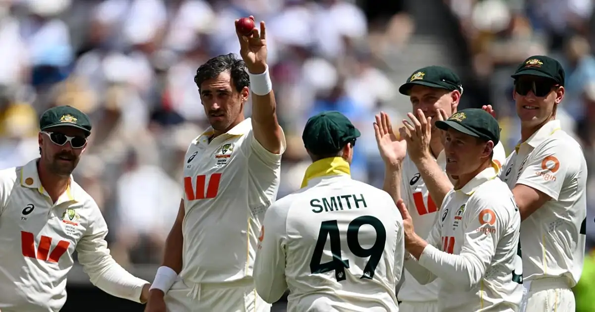 ആഷസിൽ ഇംഗ്ലണ്ട് 172ന് ഒന്നാമിന്നിംഗ്സിൽ പുറത്ത്; ഓസ്ട്രേലിയയുടെ തുടക്കവും ഞെട്ടലോടെ