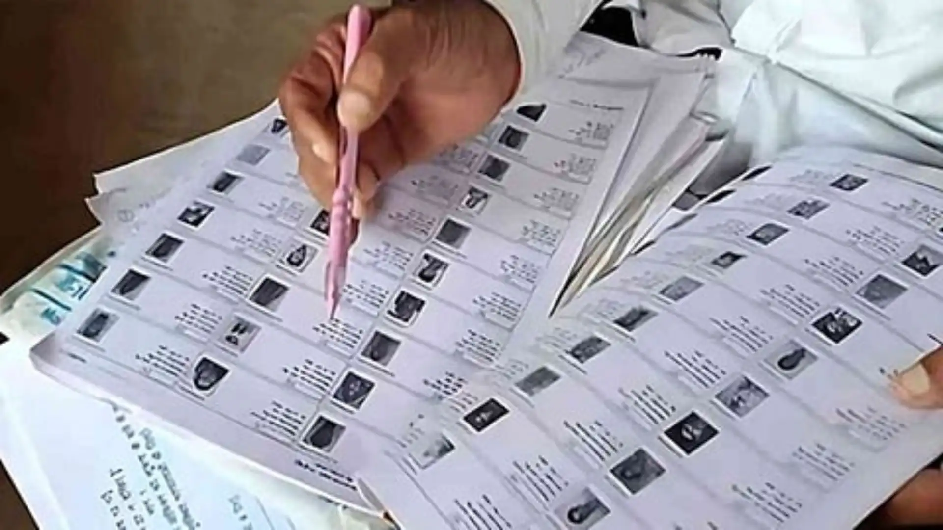 ടാർഗറ്റ് പൂർത്തിയാക്കിയില്ല; ബിഎൽഒമാർക്കെതിരേ നടപടി സ്വീകരിച്ച് യുപി സർക്കാർ