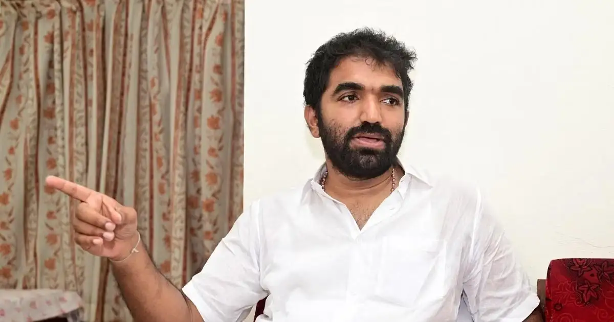 കേരളത്തിലെ എസ് ഐ ആർ നടപടികൾ സ്റ്റേ ചെയ്യണം; ചാണ്ടി ഉമ്മൻ സുപ്രീം കോടതിയിൽ