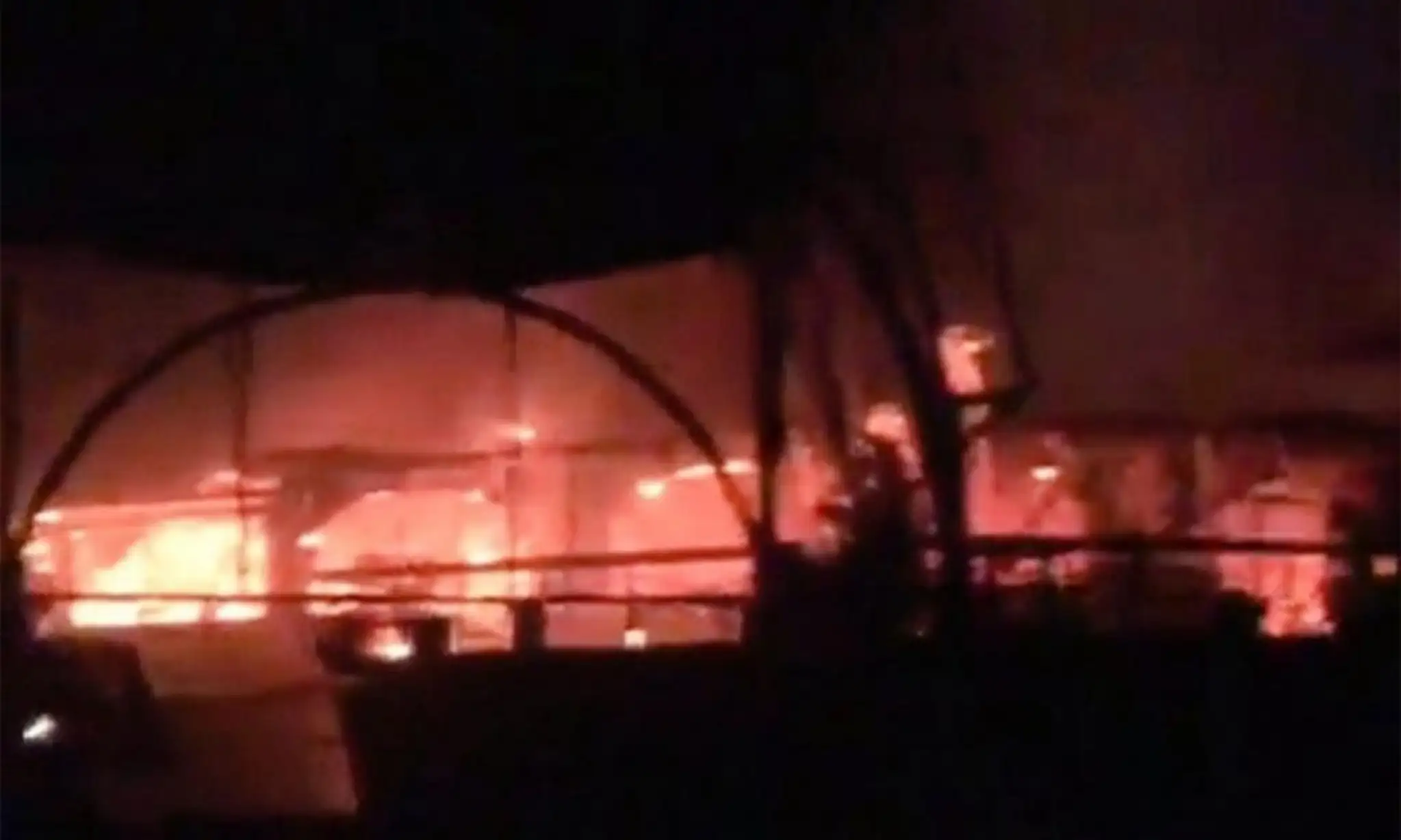 ഗോവയില് ബാഗ ബീച്ചിലെ ക്ലബില് വന് തീപിടിത്തം; 23 പേര് മരിച്ചു