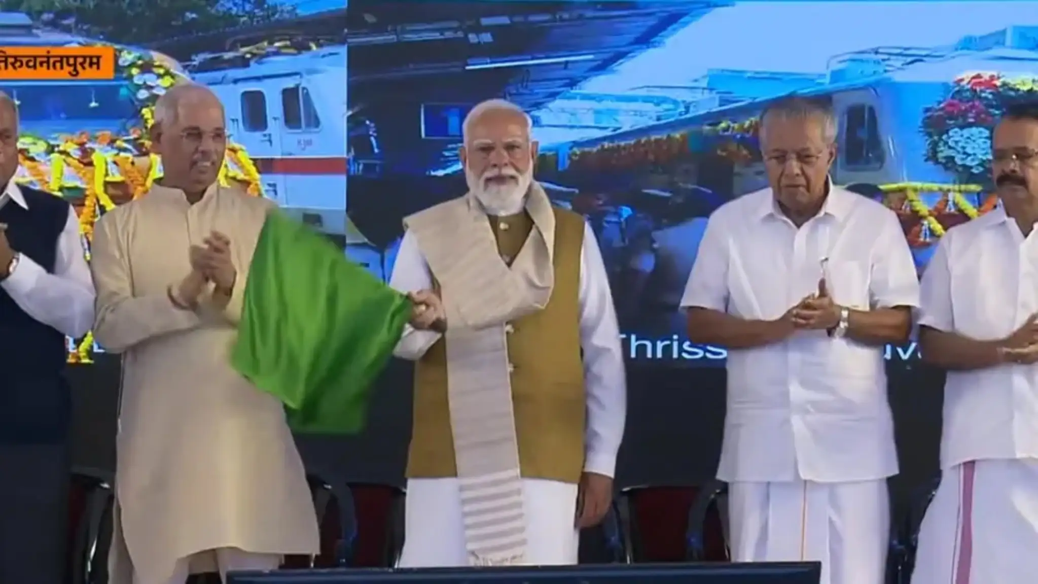 എന്റെ സുഹൃത്തുക്കളേയെന്ന് മലയാളത്തില്‍ അഭിസംബോധന ചെയ്ത് പ്രധാനമന്ത്രി; വികസിത കേരളത്തിനായി ജനങ്ങള്‍ക്കൊപ്പമുണ്ടാകുമെന്നും മോദി